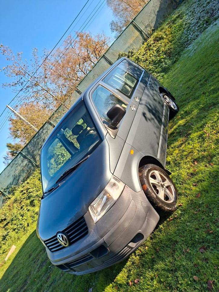 Volkswagen t5 2.5 tdi 5 cilinder, Auto's, Bestelwagens en Lichte vracht, Particulier, Volkswagen, Diesel, 5 deurs, Handgeschakeld