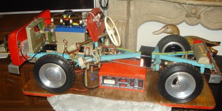 Maquette d'Apprentissage pour Auto-Ecole VVR-100 Années 1960, Collections, Marques automobiles, Motos & Formules 1, Utilisé, Voitures