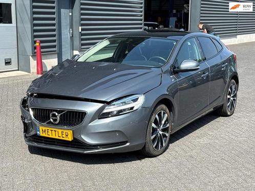 Volvo V40 2.0 T3 Dynamic Edition, Navigatie, PDC, Camera, Auto diversen, Ongevalwagen, Volvo, Handgeschakeld, Benzine, Stadsauto