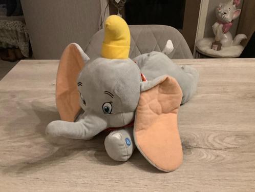 Disney Dumbo pluche character (25x40 cm) (Geluid), Kinderen en Baby's, Speelgoed | Knuffels en Pluche, Zo goed als nieuw, Olifant