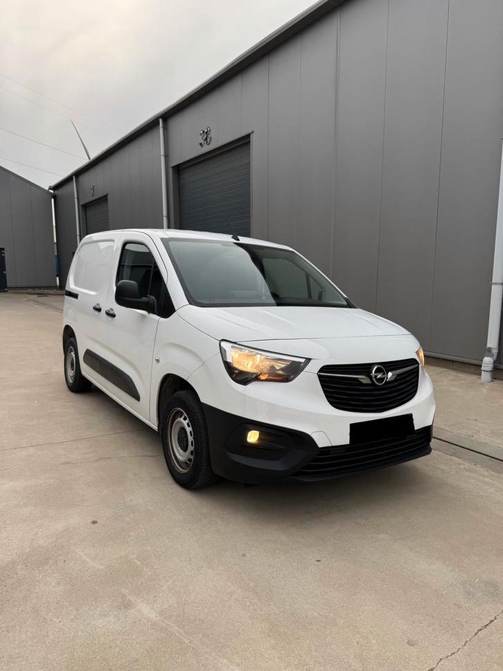 Opel Combo 1.5d Utilitaire, Auto's, Bestelwagens en Lichte vracht, Particulier, ABS, Android Auto, Apple Carplay, Bluetooth, Boordcomputer