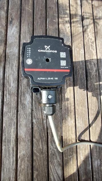 circulateur chauffage Grundfos ALPHA1 L 25-40 180, Moins de 3 ans, Boiler, Enlèvement, Utilisé