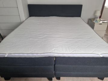Moet weg: Elektrische boxspring 180x200 beschikbaar voor biedingen