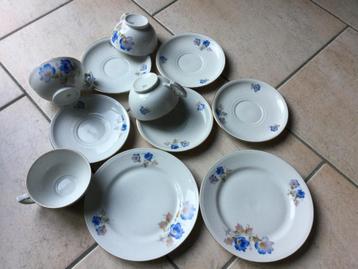 SOUS TASSE-TASSES-ASSIETTES"MADRIM CZECHOSIEVRKIA"