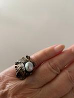 Zilveren dames ring met parel, Gebruikt, 20 of groter, Ophalen of Verzenden, Dame