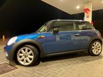 Mini Cooper One uit het jaar 2009, Auto's, Voorwielaandrijving, Zwart, Blauw, Leder