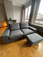 Donkergrijze zetel met poef, prima staat, Enlèvement, Comme neuf, Tissus