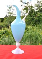 aiguillère vintage opaline bleu et blanche, Antiquités & Art, Enlèvement ou Envoi