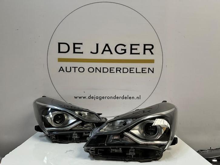 TOYOTA YARIS 3 FACELIFT KOPLAMP SET LINKS EN RECHTS 2014-, Auto-onderdelen, Verlichting, Toyota, Gebruikt