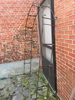 Yzeren bloemenboog, Ophalen, Gebruikt, Staal