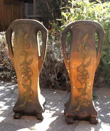2 Vintage Art Nouveau Vazen beschikbaar voor biedingen