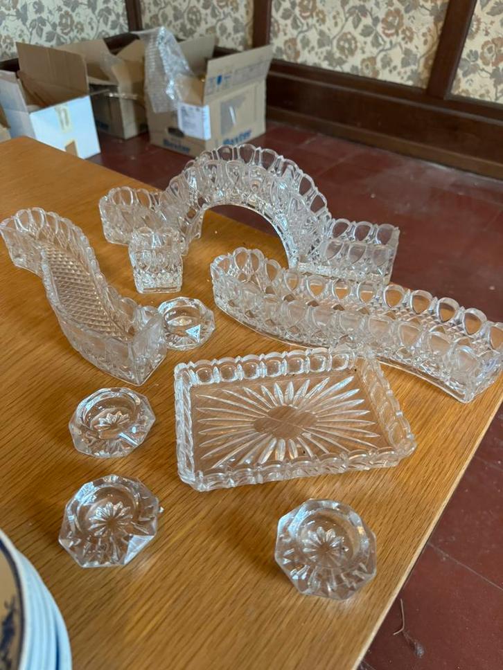 Vintage tafeldecoratieset van gegoten glas, Antiek en Kunst, Antiek | Glaswerk en Kristal, Ophalen