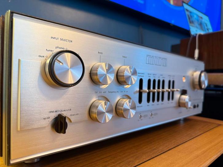 LUXMAN L-100 UIT HET JAAR 1975, Audio, Tv en Foto, Versterkers en Ontvangers, Ophalen