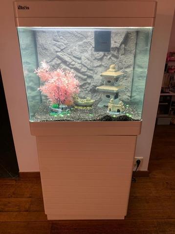 Aquarium Red Sea 130D  beschikbaar voor biedingen
