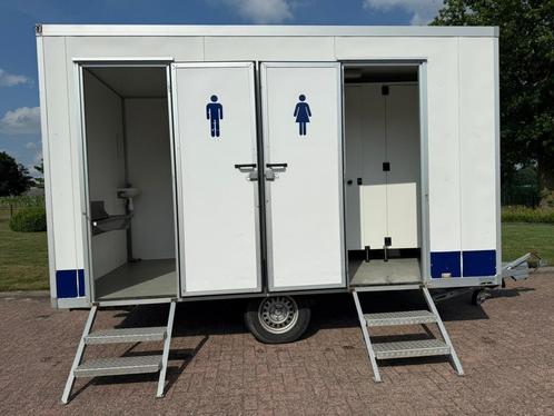 Nette Toiletwagen Compleet - 3 vrouwen - 1 mannen + urinoirs, Hobby en Vrije tijd, Feestartikelen | Verhuur, Gebruikt, Ophalen of Verzenden