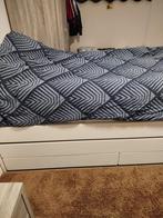 Kinderbed met uitschuifbaar bed en opbergschuiven, Ophalen, Zo goed als nieuw, Matras