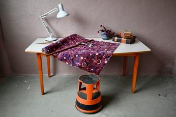 Grande table ancienne en bois et formica vintage scandinave beschikbaar voor biedingen