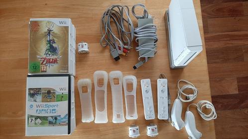 Nintendo Wii + 18 jeux, Consoles de jeu & Jeux vidéo, Consoles de jeu | Nintendo Wii, Utilisé, Avec 3 manettes ou plus, Avec jeux