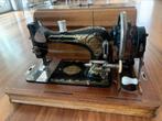 Vintage naaimachine met houten koffer en slot, Antiek en Kunst, Ophalen