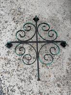 Décoration de fenêtre en fer forgé, Enlèvement, Utilisé