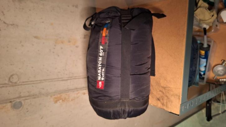 North face slaapzak, Caravans en Kamperen, Kampeeraccessoires, Zo goed als nieuw, Ophalen