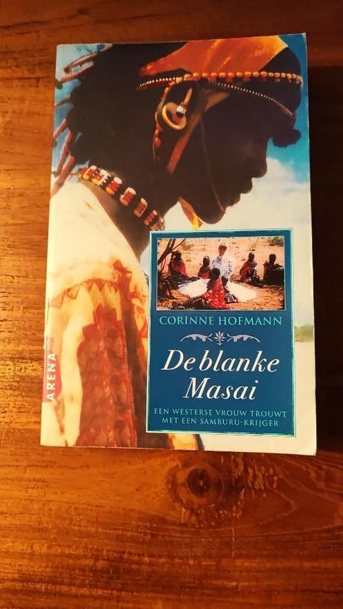 Corinne Hofmann - De blauwe Masai, Boeken, Literatuur, Gelezen, Ophalen of Verzenden