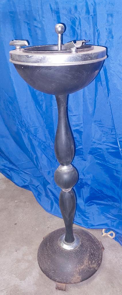 Cendrier sur pied vintage - métal lourd - rétro, Maison & Meubles, Maison & Meubles | Autre, Utilisé, Enlèvement