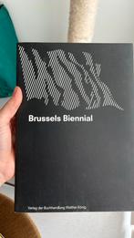 Brussels biënnale - Barbara Vanderlinden, Livres, Catalogues & Dépliants, Comme neuf, Enlèvement ou Envoi