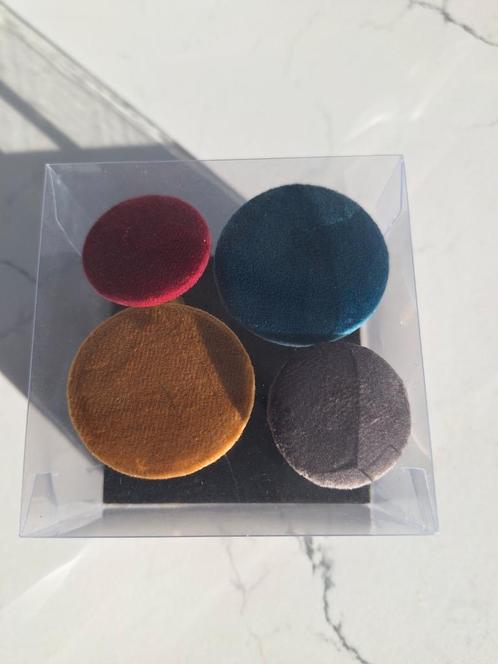 4 velvet kapstoken., Huis en Inrichting, Woonaccessoires | Kapstokken, Zo goed als nieuw, Ophalen of Verzenden