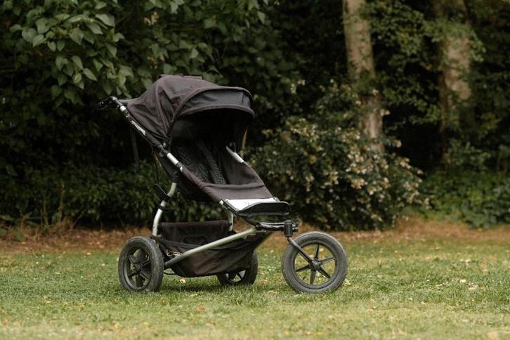 Mountain buggy - urban jungle, Kinderen en Baby's, Buggy's, Gebruikt, Overige merken, Regenhoes, Verstelbare rugleuning, Voetenzak