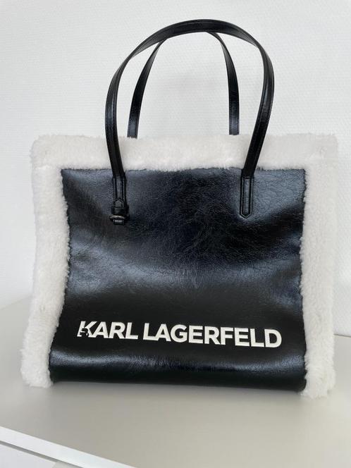 Karl Lagerfeld draagtas met schapenvacht - Nieuw, Handtassen en Accessoires, Tassen | Damestassen, Nieuw, Handtas, Zwart, Ophalen of Verzenden