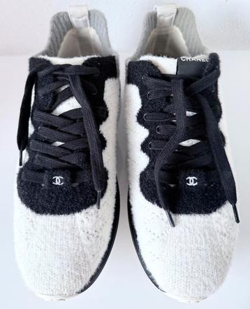 CHANEL KNIT SNEAKERS, I G35199, (NEW €1.400) ORIGINEEL💖💖💖 beschikbaar voor biedingen