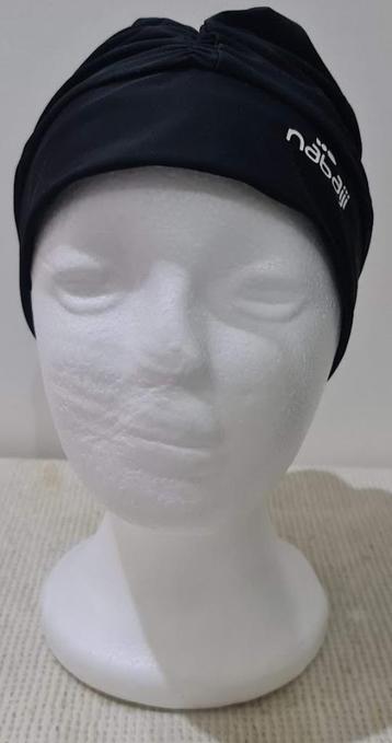 Zwarte chemo bandana beschikbaar voor biedingen