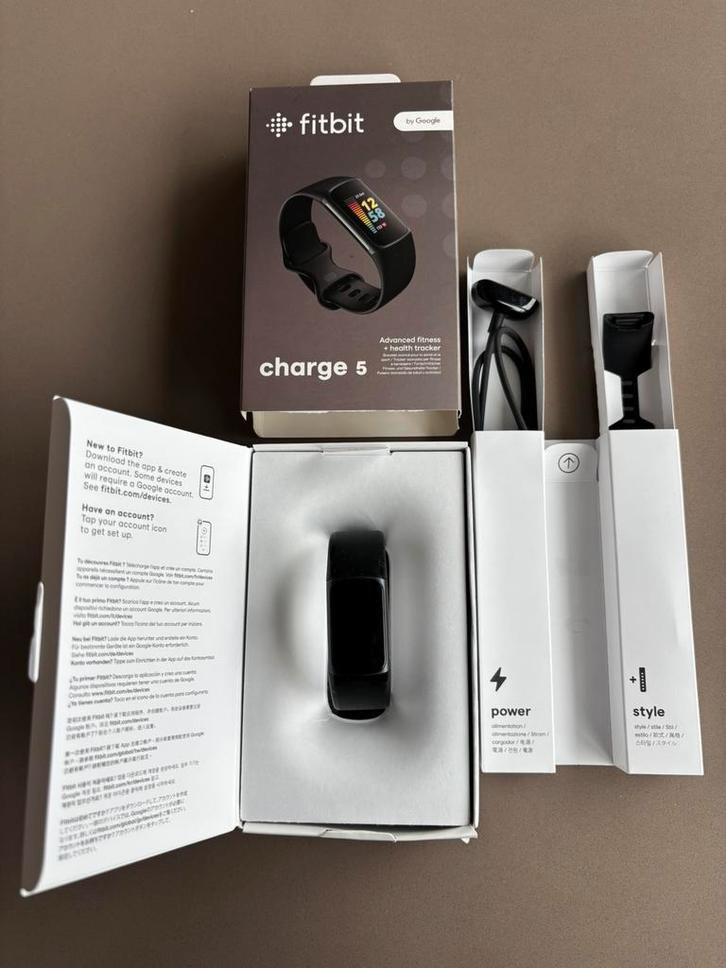 Fitbit Charge 5, Bijoux, Sacs & Beauté, Montres de sport, Utilisé, Noir, Distance, Bandage calorique, État, GPS, Battement de coeur