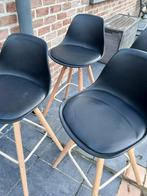 4 jolies chaises de bar, Enlèvement