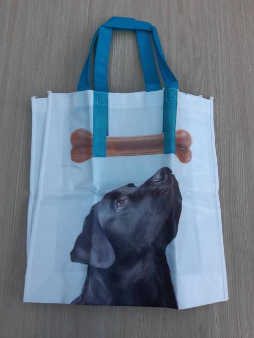 Nieuw: 2 shoppers met afbeelding labrador, Handtassen en Accessoires, Tassen | Schoudertassen, Nieuw, Ophalen of Verzenden
