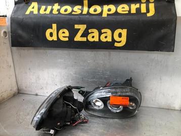 Koplampset links + rechts van een Opel Corsa beschikbaar voor biedingen