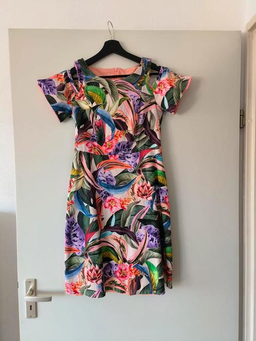 Prachtige Steps jurk / kleedje maat 38 1x aangehad, Kleding | Dames, Jurken, Zo goed als nieuw, Maat 38/40 (M), Knielengte, Ophalen of Verzenden