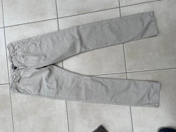 Beige broek CKS 16 JAAR beschikbaar voor biedingen