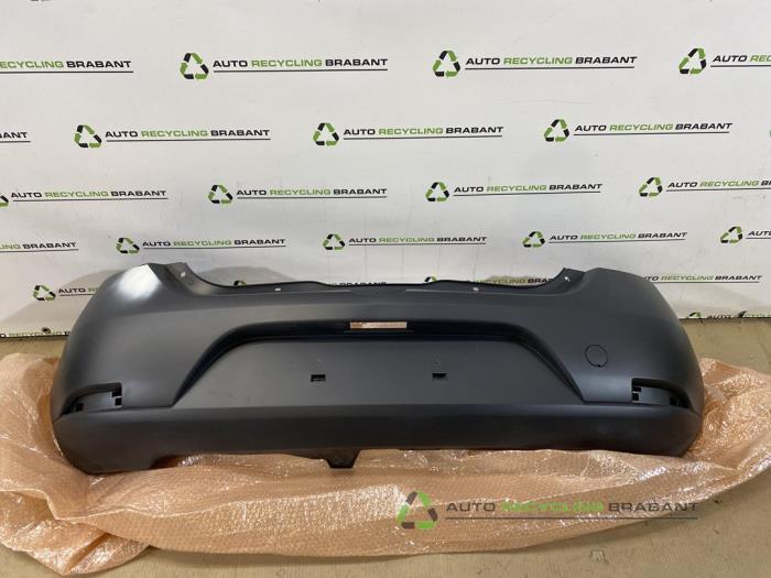 Achterbumper van een Dacia Sandero, Auto-onderdelen, Carrosserie, Bumper, Gebruikt, 3 maanden garantie, Ophalen of Verzenden