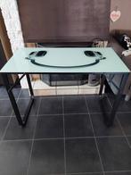 Bureau met glazen blad die afneembaar is., Huis en Inrichting, Ophalen of Verzenden, Zo goed als nieuw, Bureau