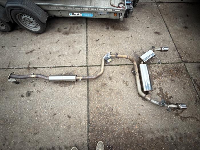 Echappement sport d'un Suzuki Swift, Autos : Pièces & Accessoires, Systèmes d'échappement, Suzuki, Utilisé, 3 mois de garantie