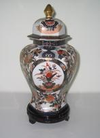 JAPANSE  IMARI  VAAS  MET  DEKSEL  ( 1014 ), Antiek en Kunst, Ophalen