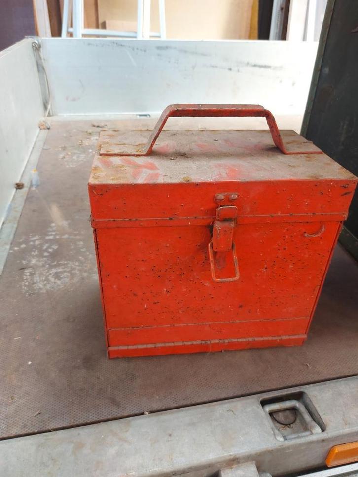 Metalen kist, Huis en Inrichting, Woonaccessoires | Kisten, Ophalen of Verzenden