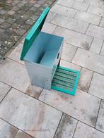 Voederbak + drinkemmer, Dieren en Toebehoren, Pluimvee | Toebehoren, Ophalen, Zo goed als nieuw, Drinken en Voederen