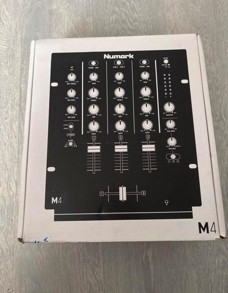Table de mixage DJ Numark M4, Muziek en Instrumenten, Mengpanelen, Nieuw, Ophalen of Verzenden