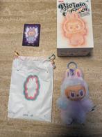 Labubu big into energy, Collections, Jouets miniatures, Enlèvement, Comme neuf