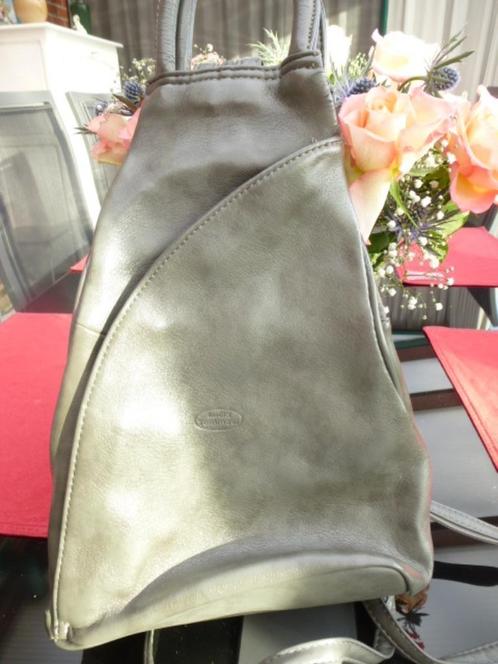 SAC A MAINS POUR DAMES, Handtassen en Accessoires, Tassen | Damestassen, Zo goed als nieuw, Handtas, Groen, Ophalen of Verzenden