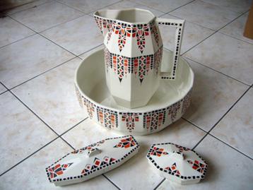 Lavabo set in Art Deco stijl beschikbaar voor biedingen