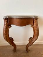 Kleine commode op 2 poten, Ophalen